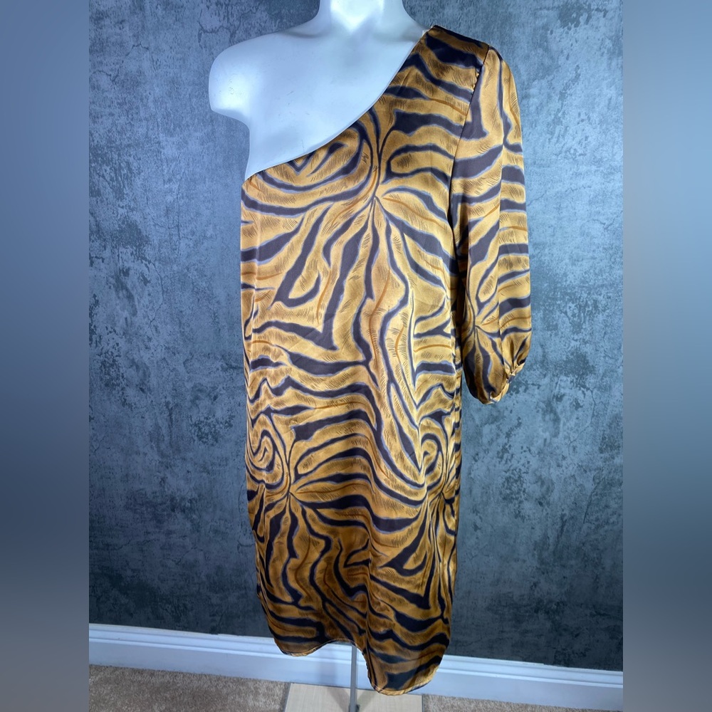3/4 One Sleeve Print Dress